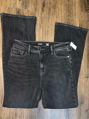 NWT Old Navy Black Wash Sz 8 EXTRA HIGH RISE FLARE JEANS w/SECRET SMOOTH POCKETS